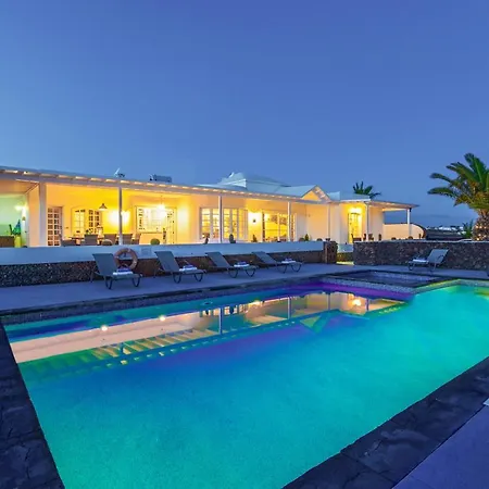 Sleeps 8 With Pool *